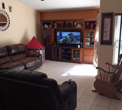 4th image of 5053 SW 33rd Ave