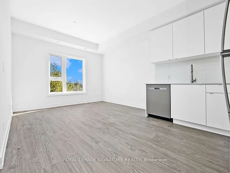 16 Melbourne Ave #308B — Photo 5