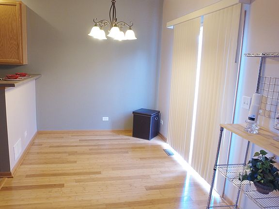 4th image of 583 S Jade Ln