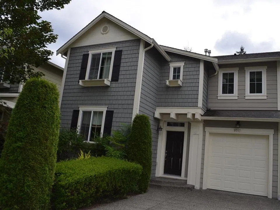 8517 233rd Pl NE
