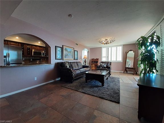 4th image of 18120 San Carlos Blvd APT 701