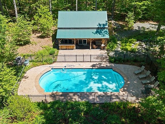 3rd image of 59 Smith Rd