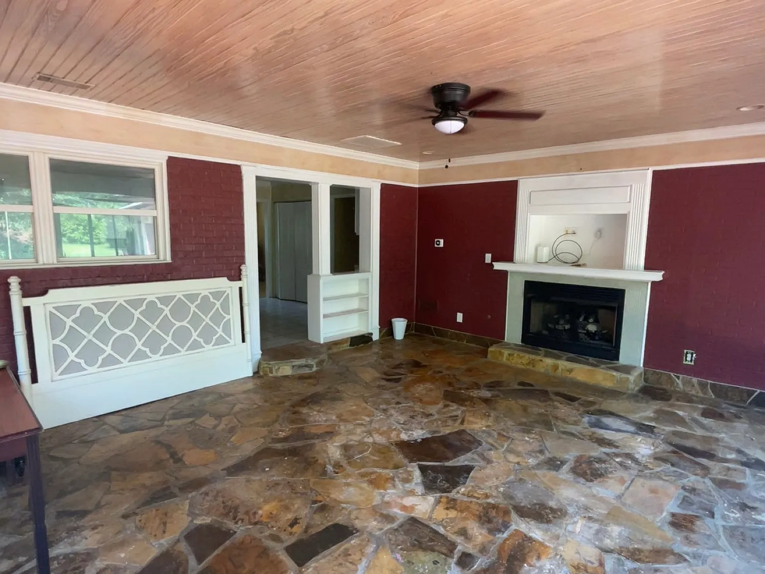 3 bed, 2.5 bath, 2100 sqft, $2,600 — Photo 3