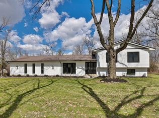 4464 Classic Dr, Cincinnati, OH 45241