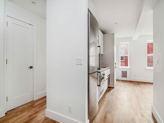 3rd image of 130 Martense St APT 2L