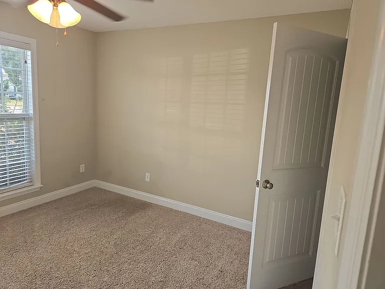 4916 Grant Dr — Photo 13