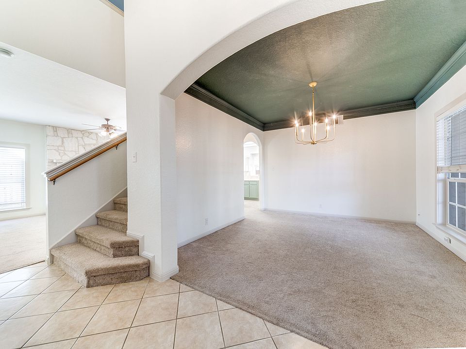 1st image of 210 English Oaks Cir
