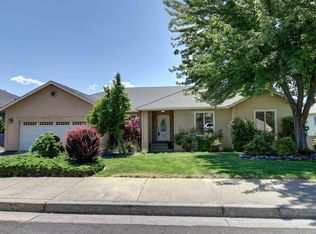 4764 Cloudcrest Dr, Medford, OR 97504