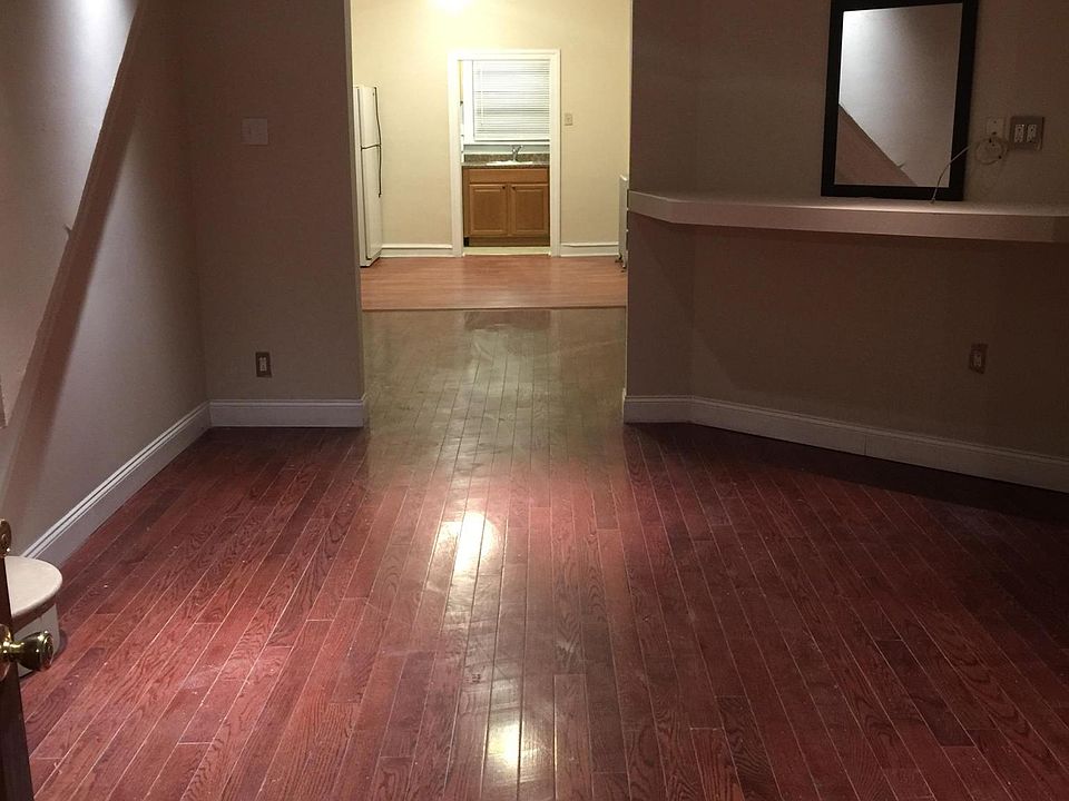 1st image of 4919 Ella St