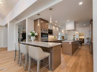 2737 E Arizona Biltmore Cir UNIT 8, Phoenix, AZ 85016