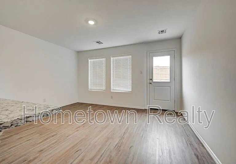 3308 NW 148th St — Photo 8