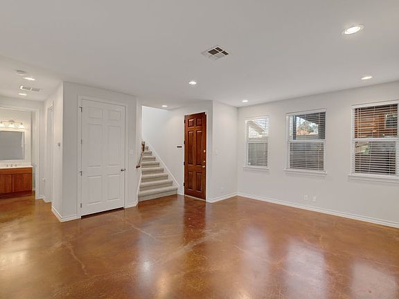 3rd image of 2933 E Martin Luther King Jr Blvd #A