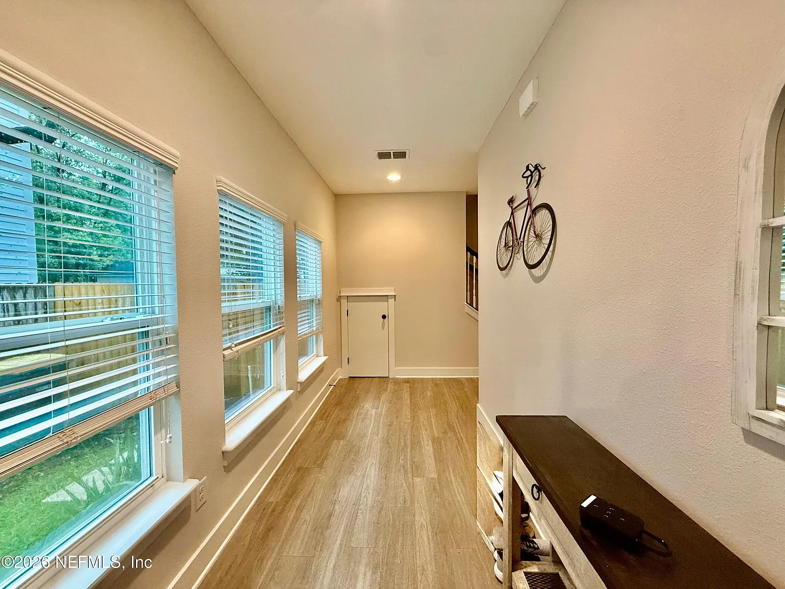3 bed, 2.5 bath, 1761 sqft, $3,345 — Photo 4