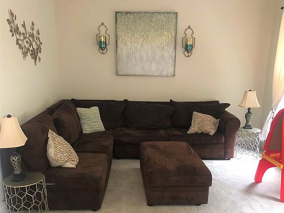 5th image of 323 Matthew Flocco Dr