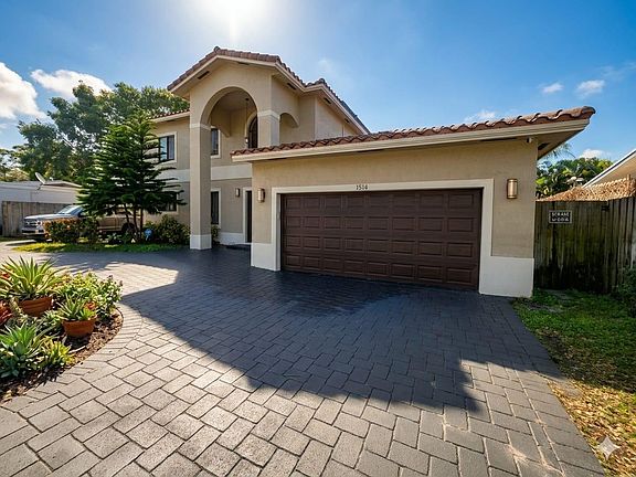 2nd image of 1514 Davie Boulevard