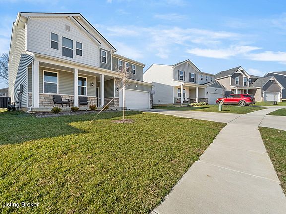 4th image of 911 Triplett Cir
