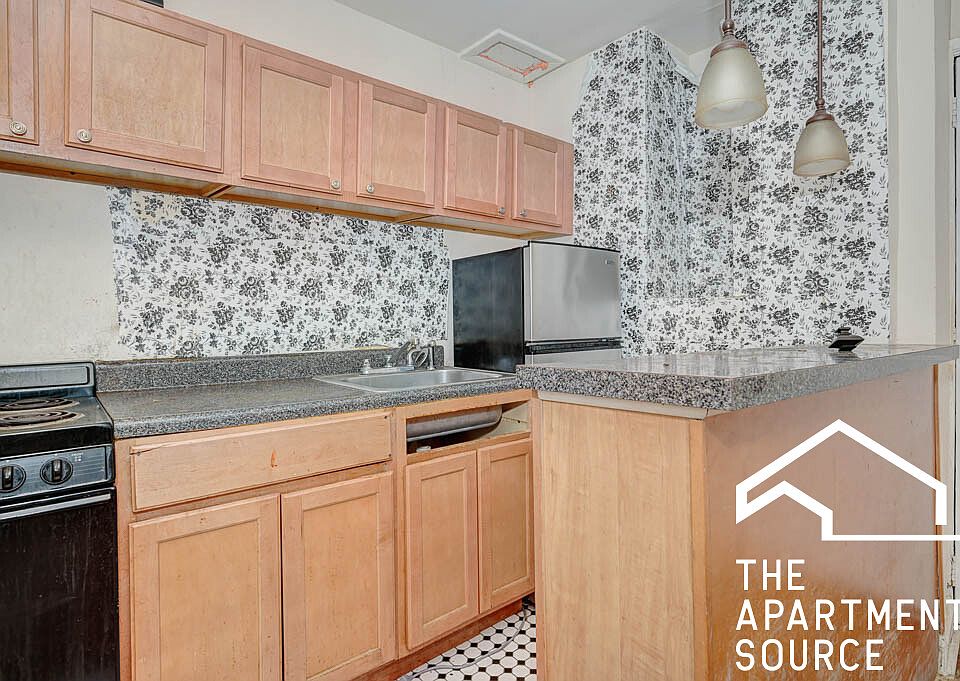 1st image of 6726 N Glenwood Ave APT G1