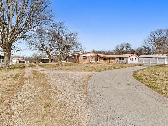 5th image of 17744 State Highway 86