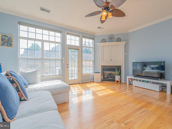 5th image of 20318 Charter Oak Dr