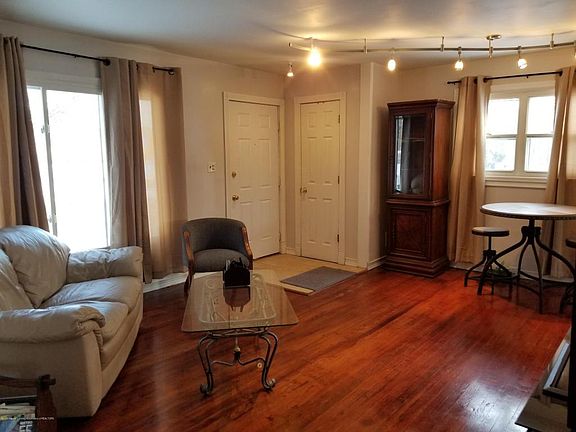 4th image of 2111 Delta River Dr
