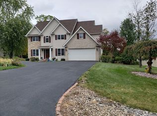 85 Erin Dr, Danville, PA 17821