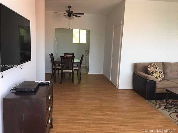 3rd image of 7421 Carlyle Ave APT 5
