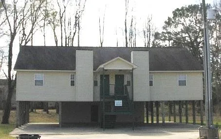 104 Benin Ct #B — Photo 1