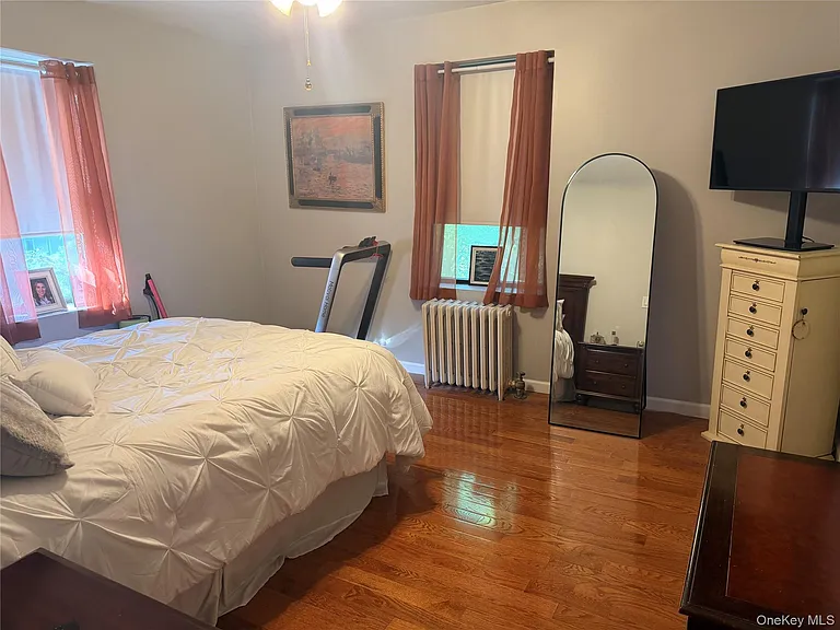 30 Windsor Ter #2D — Photo 11