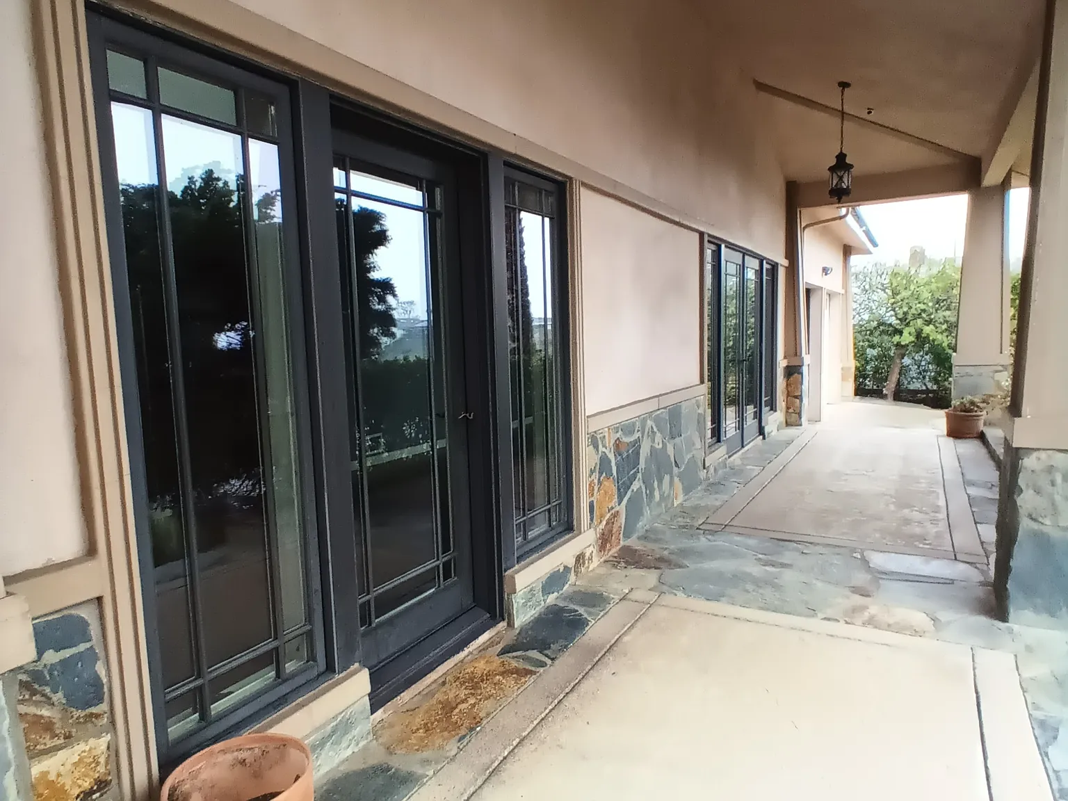 1572 Silverwood Dr — Photo 3