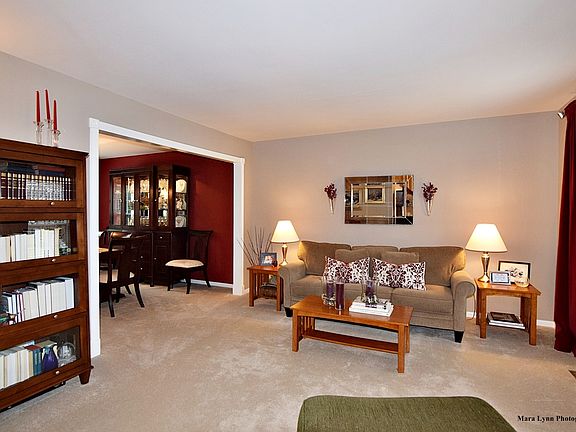 3rd image of 1506 Patricia Ln