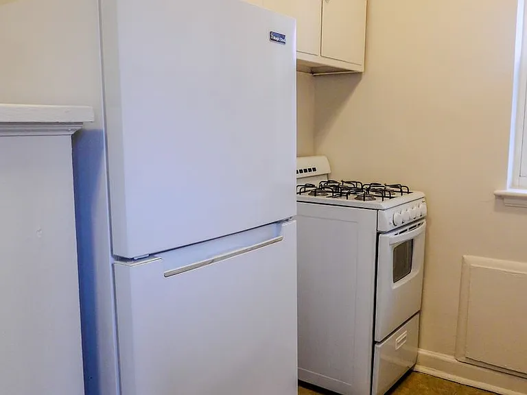 775 E. Broad St — Photo 39