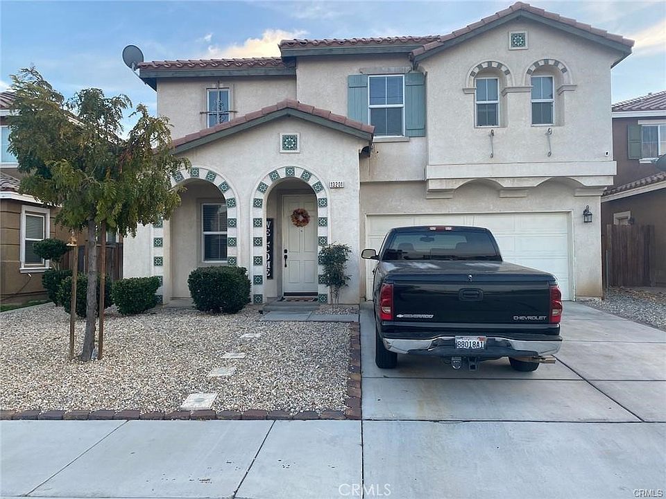 1st image of 13201 La Crescenta St
