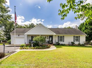 747 Dorathys Ln, Jackson, NJ 08527