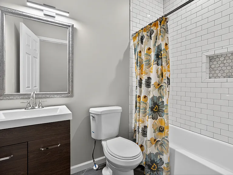 614 N Upper St — Photo 15