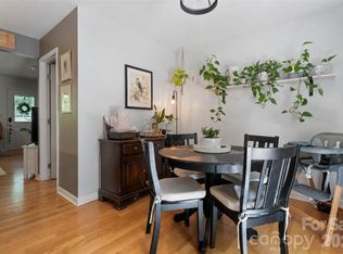 18 Old West Chapel Rd, Asheville, NC 28803