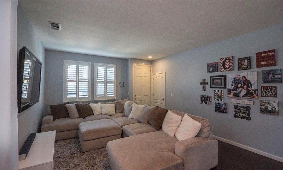1st image of 10928 Peony Place Dr