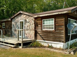 10460 Maple Dr, Riverdale, MI 48877