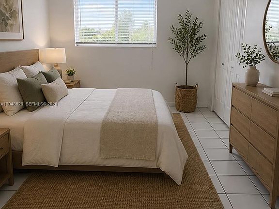 3rd image of 600 NW 32nd Pl APT 312