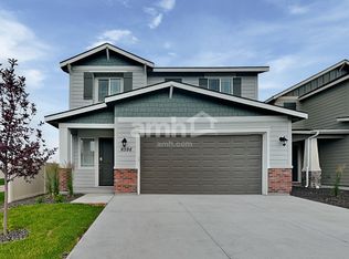 6598 Spriggel St, Meridian, ID 83646