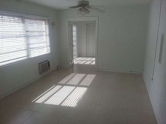 3rd image of 43 Sidonia Ave APT 1