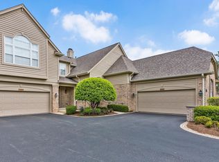 11100 Edgebrook Ln, Indian Head Park, IL 60525
