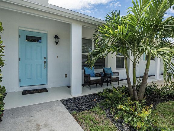 5th image of 462 Tequesta Dr