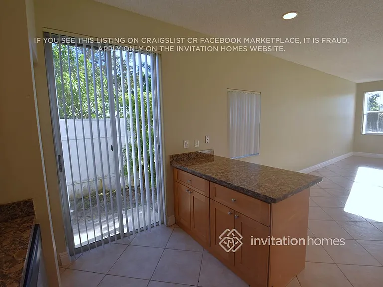 1900 NW 193rd Ave — Photo 7