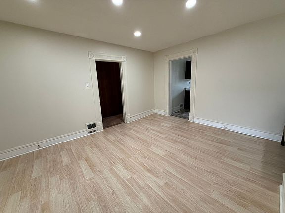 5th image of 145 Plymouth St #1