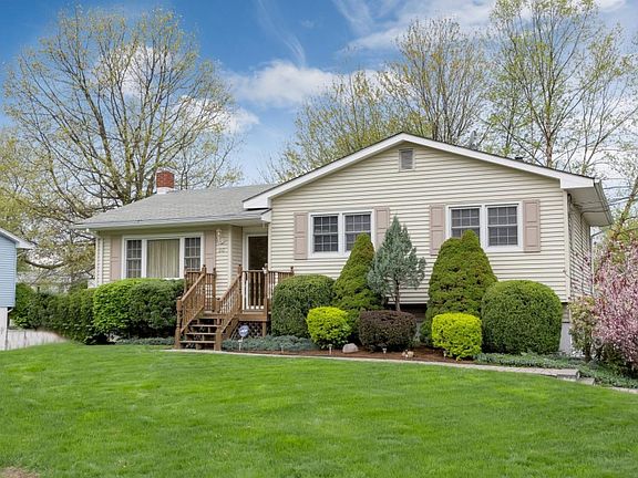 2nd image of 60 Vincent Dr