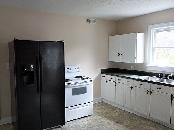 5th image of 1301 W Florida St