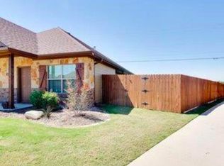 3023 Papa Bear Dr, College Station, TX 77845