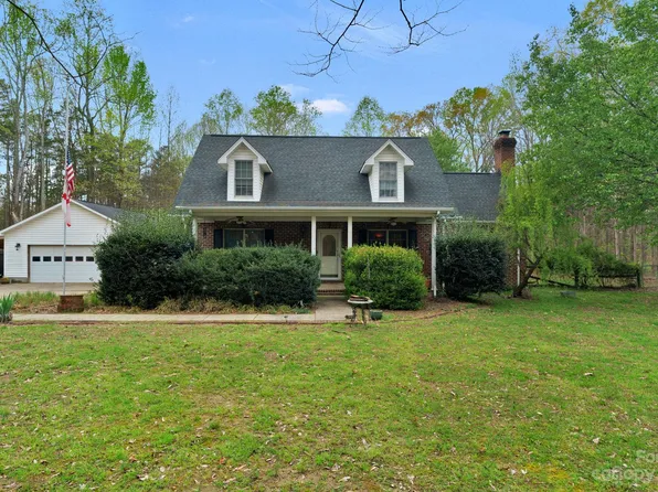 9225 Hutchinson Ln, Charlotte, NC 28216