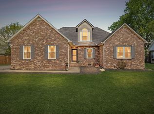1928 Pennington Dr, Murfreesboro, TN 37129