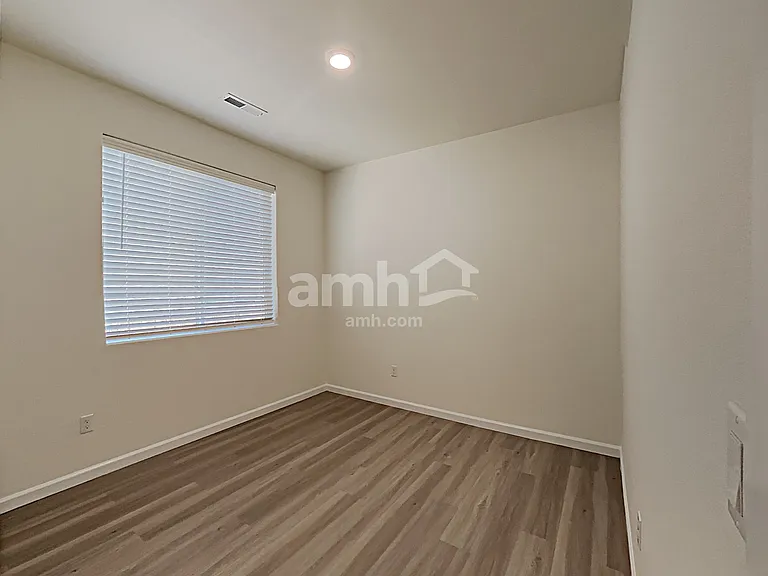 1215 W 17th Ave — Photo 13